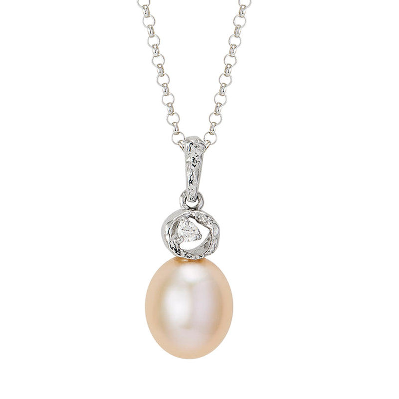 Archive pendant with pearls and diamond