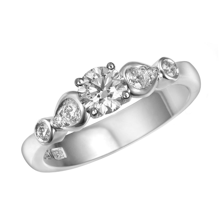 Daralis diamond ring