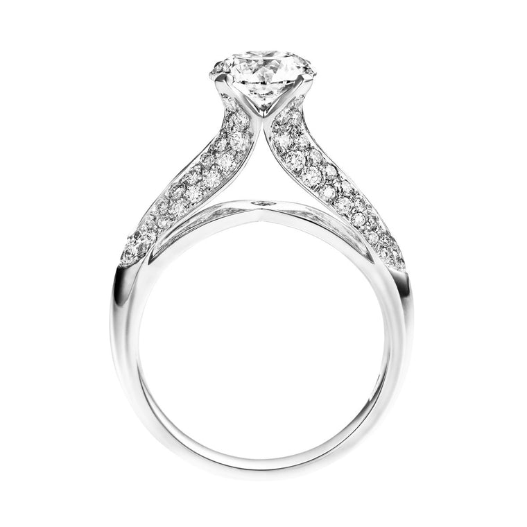 Leia diamond solitaire ring